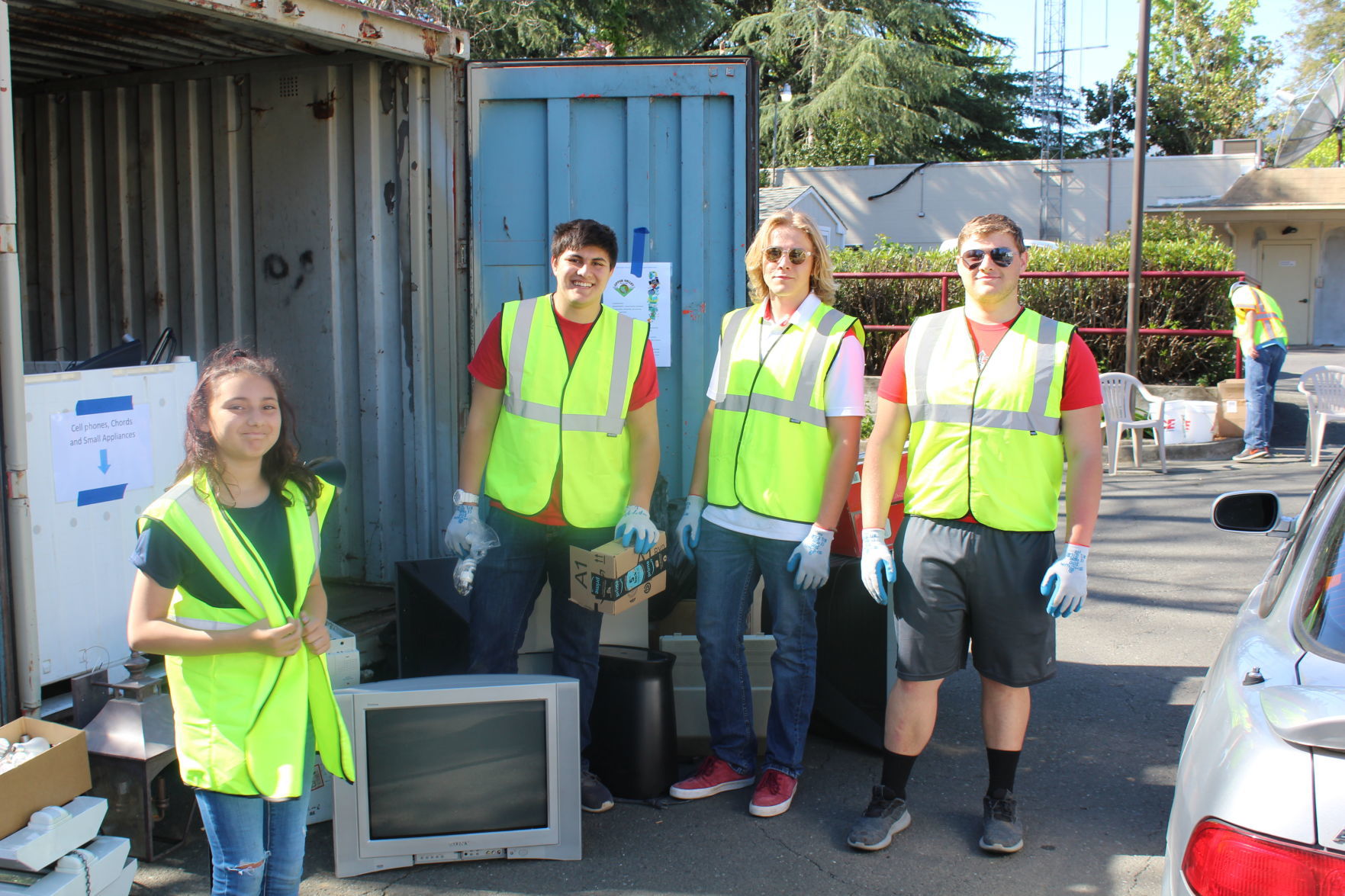 Earth Day Drive Thru gathers electronics in St. Helena